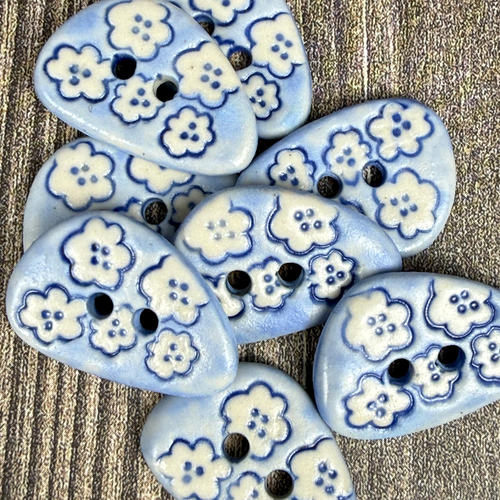 Set of 5 Small Blue Triangular Shaped Buttons with White Flowers