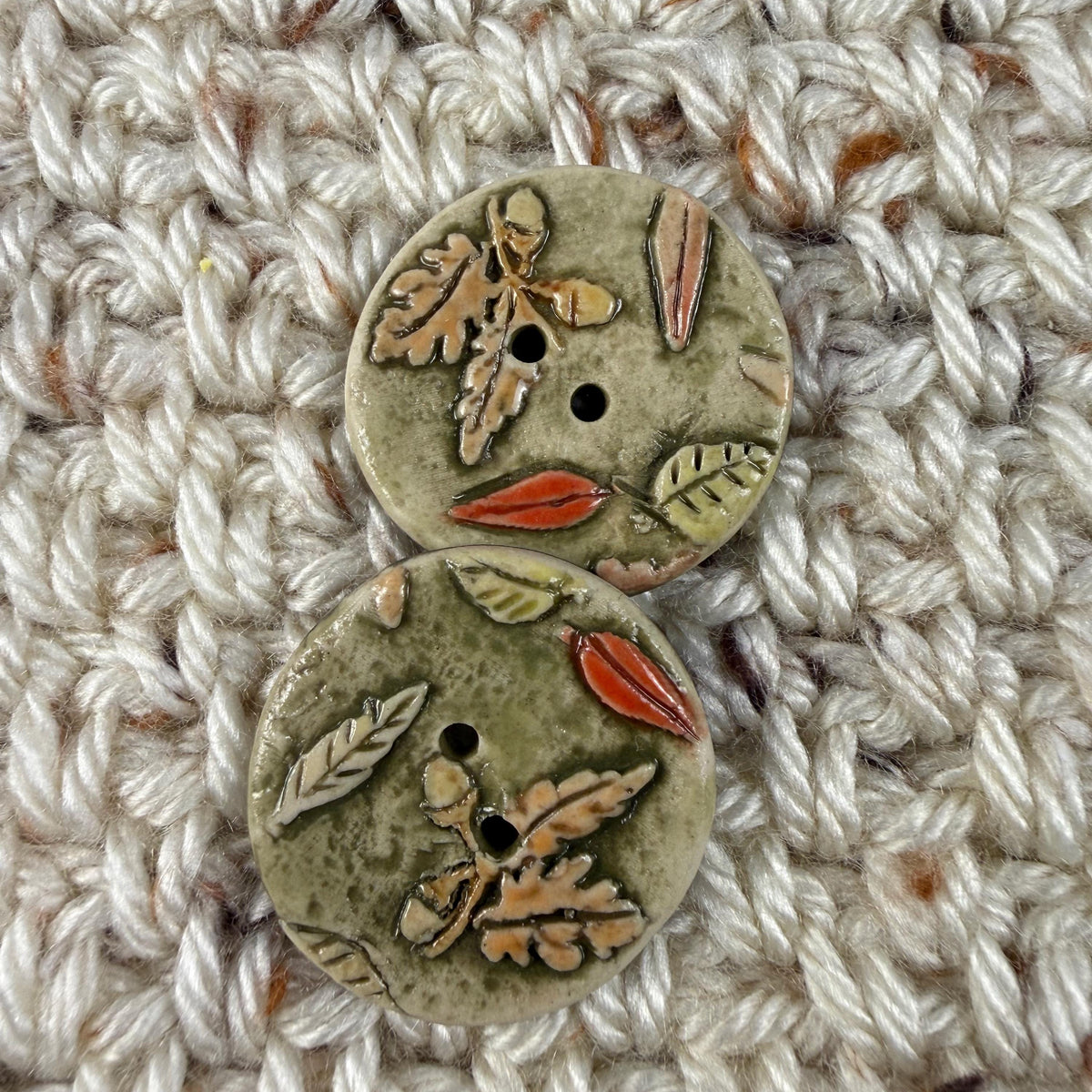 Carved Fall Leaves Patterned Round Buttons