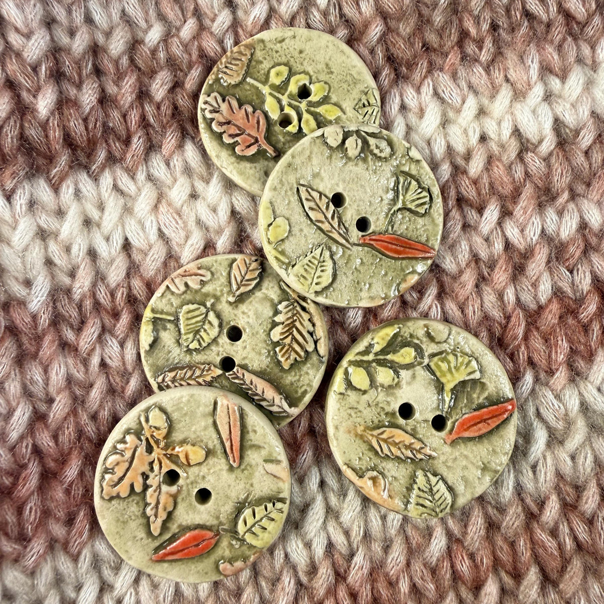 Carved Fall Leaves Patterned Round Buttons
