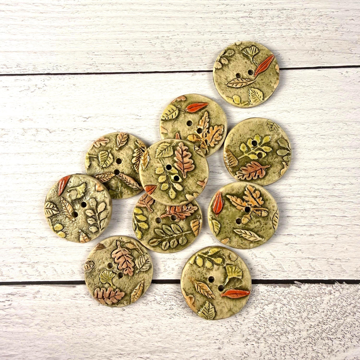 Carved Fall Leaves Patterned Round Buttons