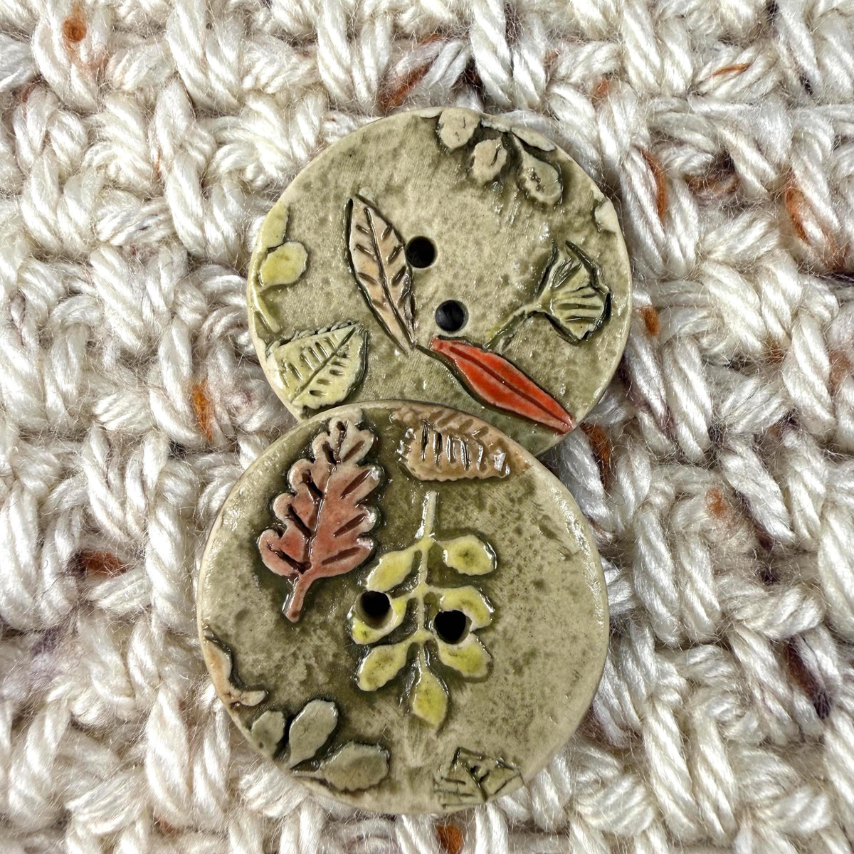 Carved Fall Leaves Patterned Round Buttons