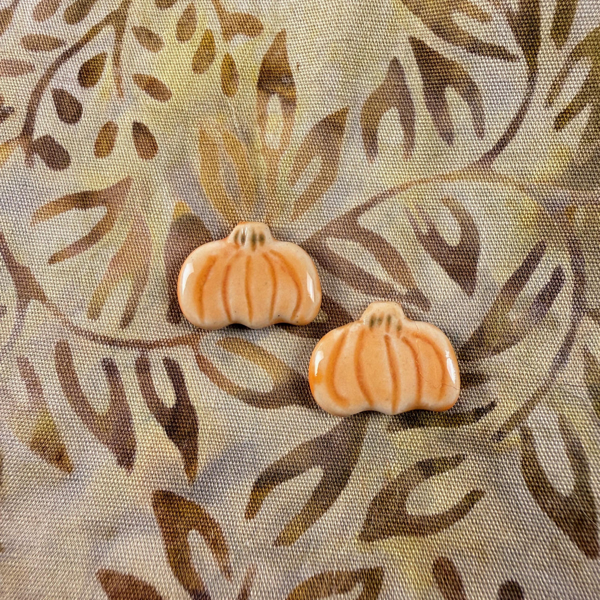 Tiny Pumpkin Buttons