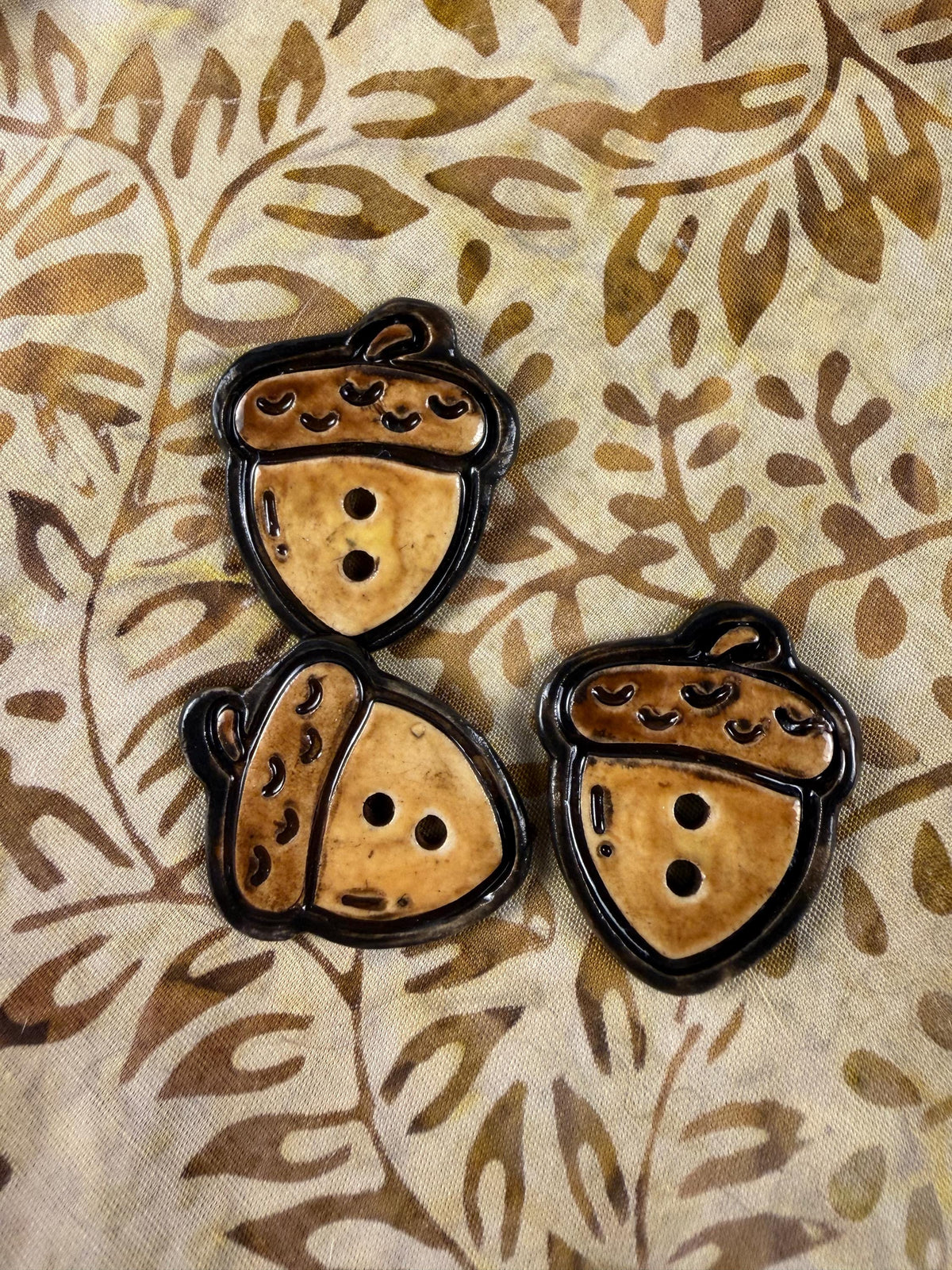 3 Golden Brown Acorn Buttons